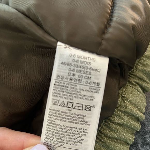 Baby Gap 0-6 months infant winter jacket - Picture 5 of 5